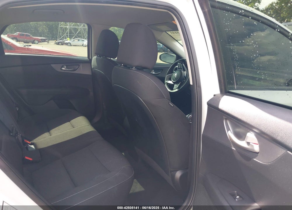 2021 KIA FORTE LXS VIN: 3KPF24AD5ME331800