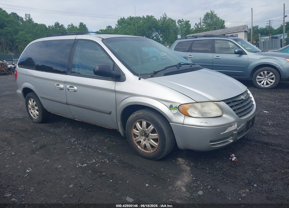 2007 CHRYSLER TOWN & COUNTRY VIN: 1A4GJ45R07B162889