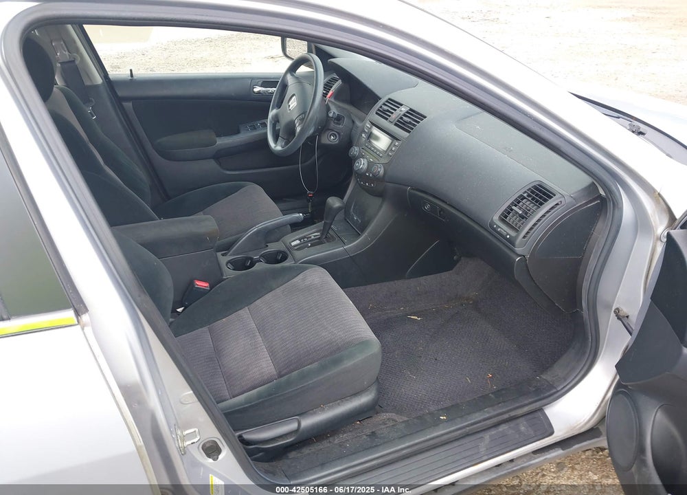 2005 HONDA ACCORD VIN: 1HGCM56455L003847