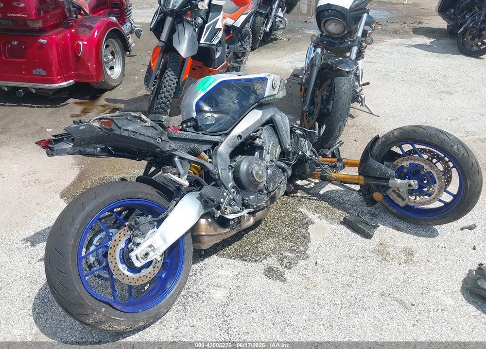 2025 YAMAHA MT09 SP VIN: JYARN95E4SA000819