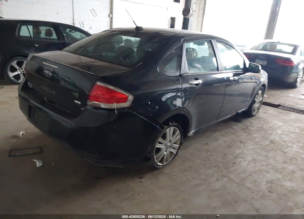 2011 FORD FOCUS SEL VIN: 1FAHP3HN1BW180515