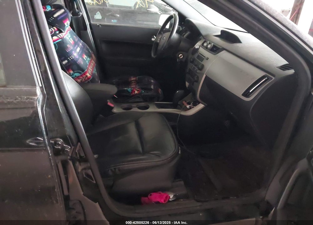 2011 FORD FOCUS SEL VIN: 1FAHP3HN1BW180515