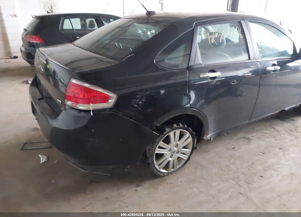 2011 FORD FOCUS SEL VIN: 1FAHP3HN1BW180515