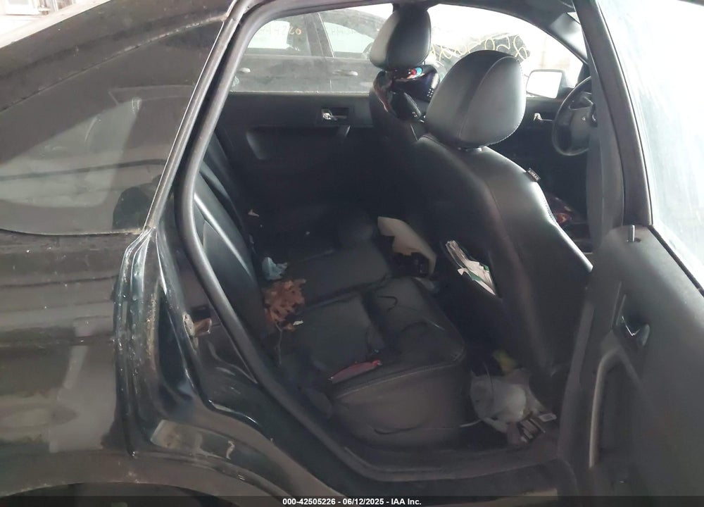 2011 FORD FOCUS SEL VIN: 1FAHP3HN1BW180515
