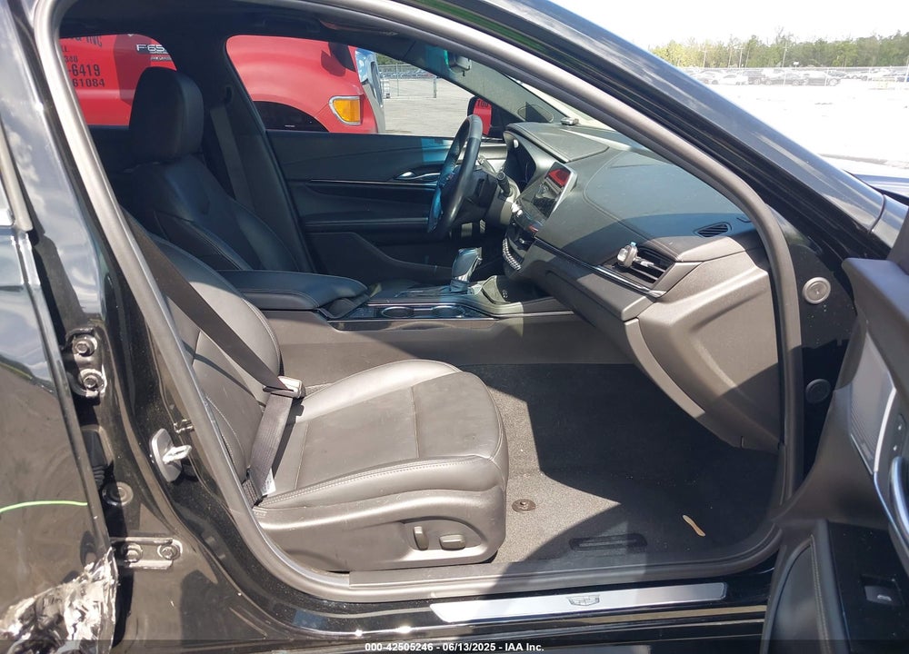 2022 CADILLAC CT4 LUXURY VIN: 1G6DJ5RK1N0137152