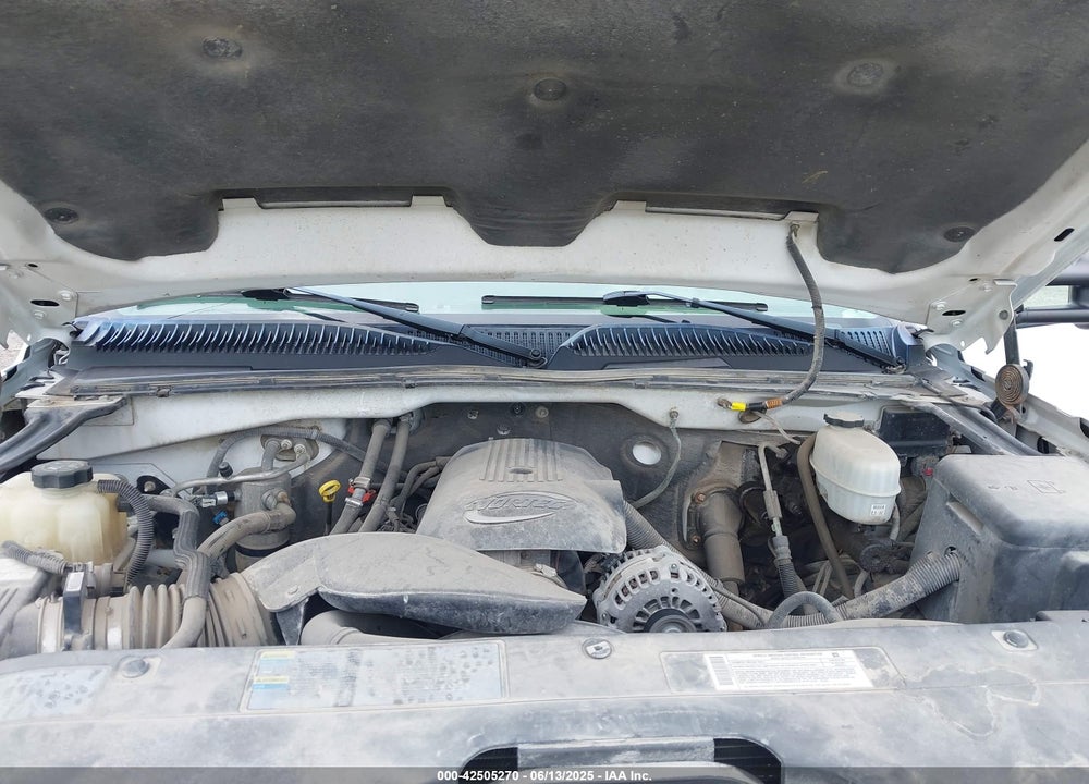 2005 CHEVROLET SILVERADO 2500HD WORK TRUCK VIN: 1GCHK24U25E283372