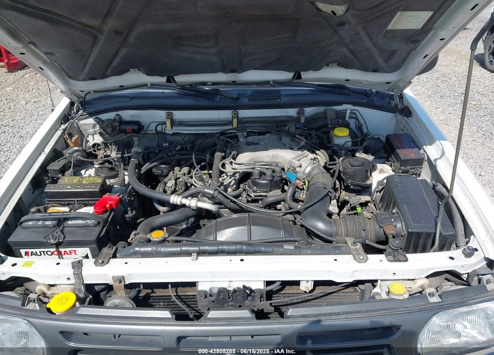 1998 NISSAN PATHFINDER VIN: JN8AR05Y4WW278192