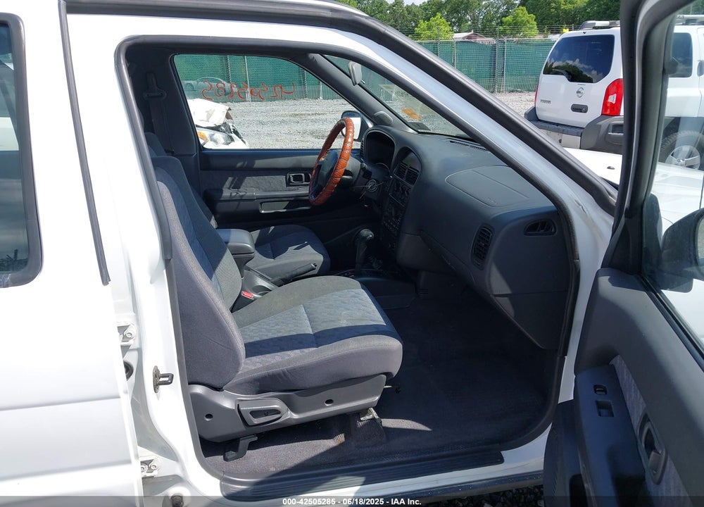1998 NISSAN PATHFINDER VIN: JN8AR05Y4WW278192