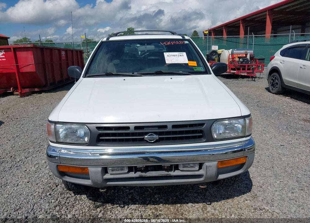 1998 NISSAN PATHFINDER VIN: JN8AR05Y4WW278192