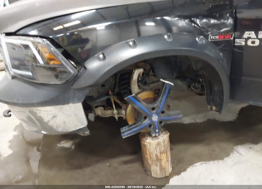 2014 RAM 1500 VIN: 1C6RR7KM2ES475397