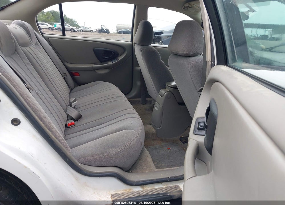 2005 CHEVROLET CLASSIC VIN: 1G1ND52F15M206929