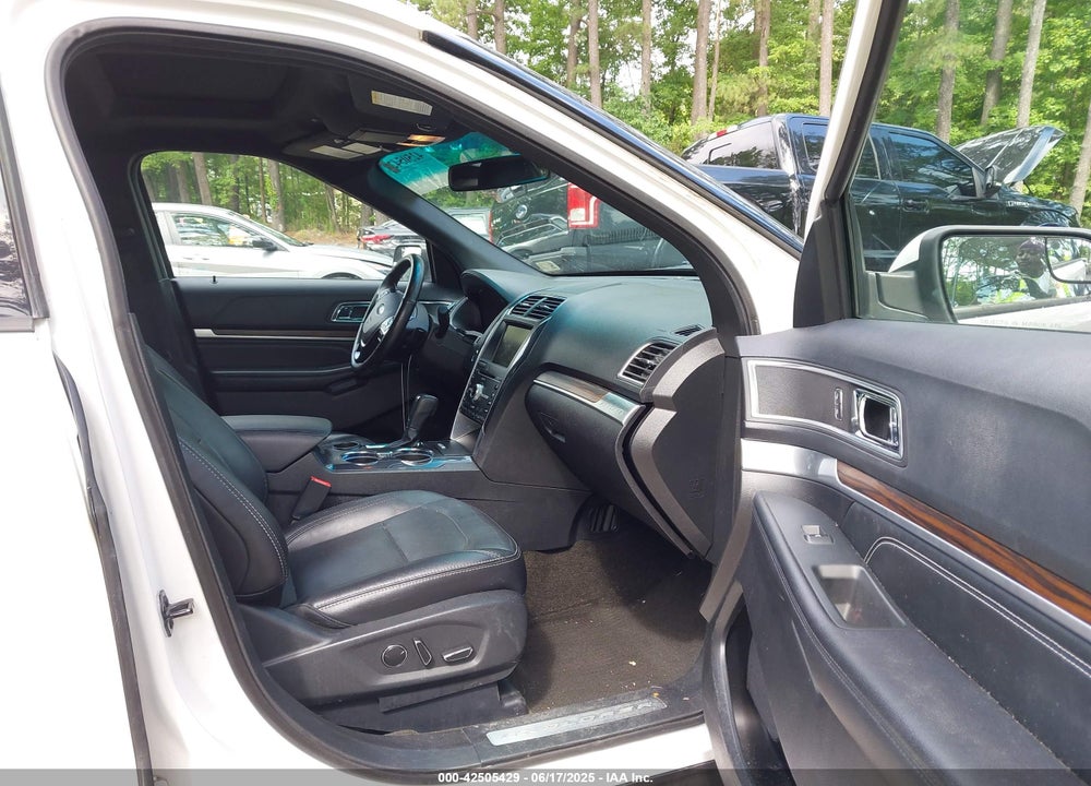 2016 FORD EXPLORER VIN: 1FM5K7F88GGC17640