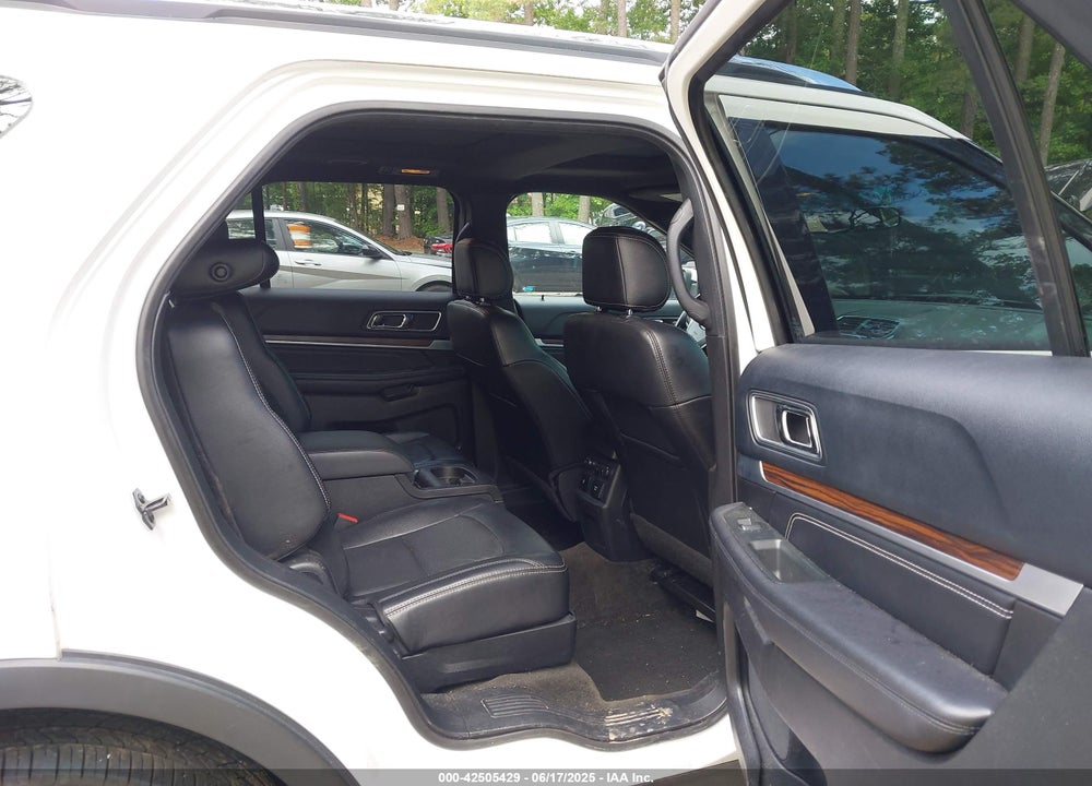 2016 FORD EXPLORER VIN: 1FM5K7F88GGC17640