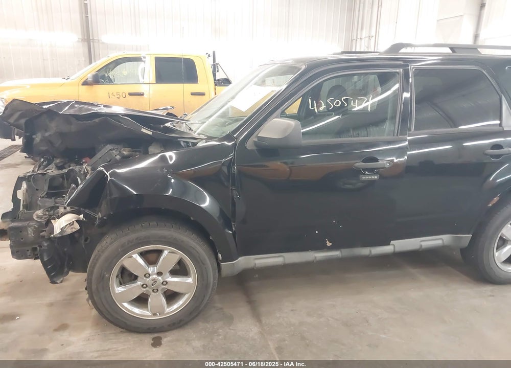 2009 FORD ESCAPE XLT VIN: 1FMCU03769KC46946