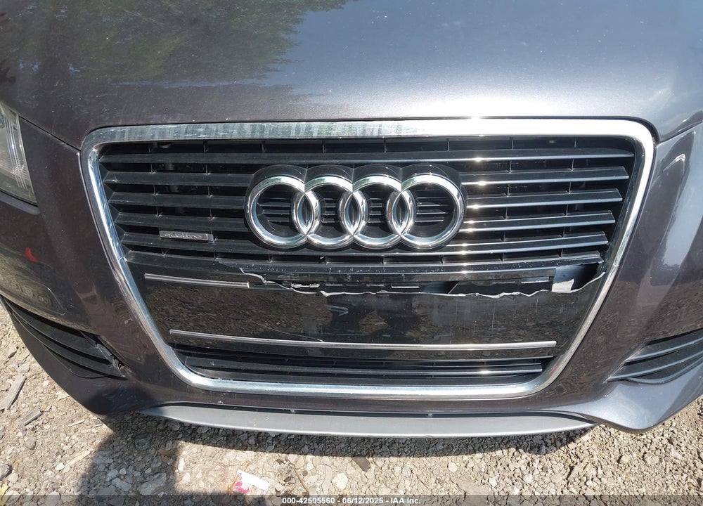 2013 AUDI A3 2.0T PREMIUM VIN: WAUDFAFM0DA010637