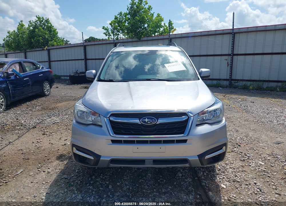 2018 SUBARU FORESTER VIN: JF2SJAECXJH515171