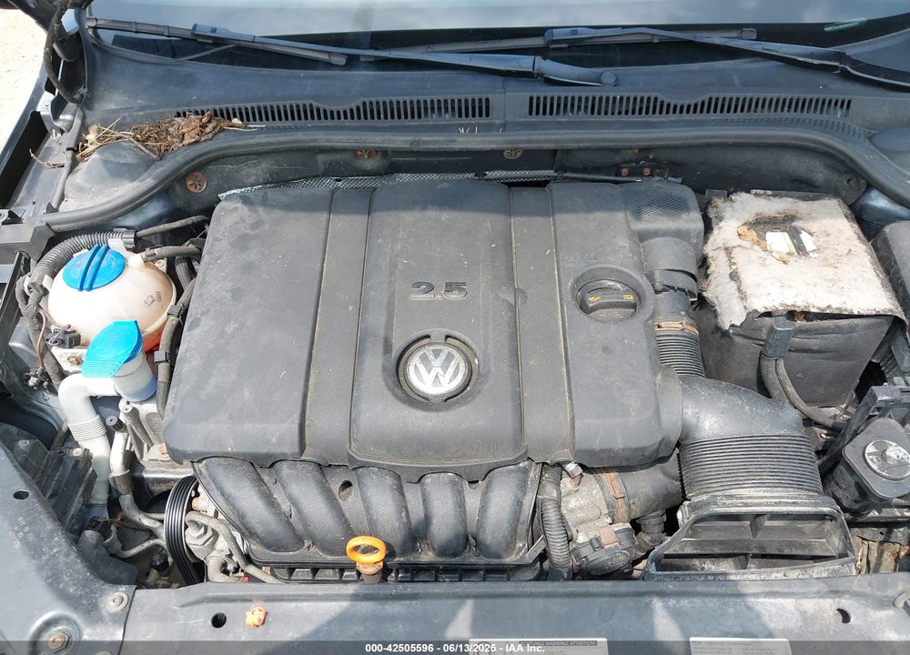 2013 VOLKSWAGEN JETTA VIN: 3VWBX7AJ3DM434661