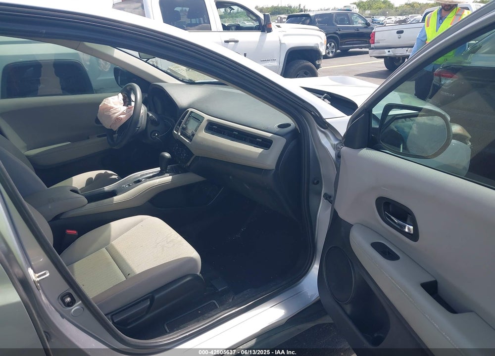 2018 HONDA HR-V VIN: 3CZRU5H36JM719107