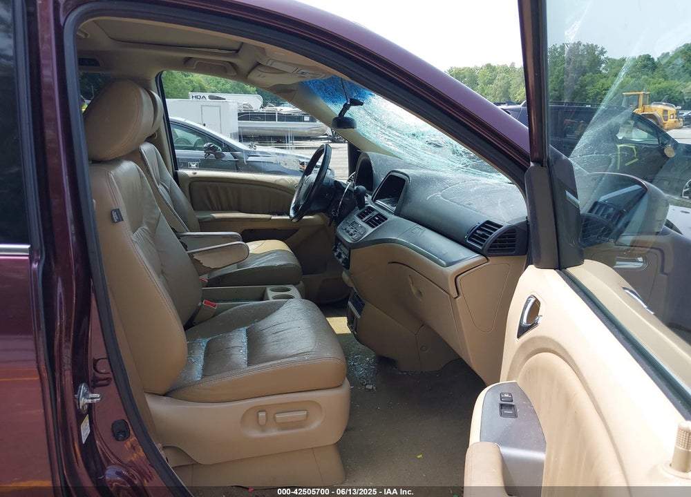 2008 HONDA ODYSSEY EX-L VIN: 5FNRL38728B114726
