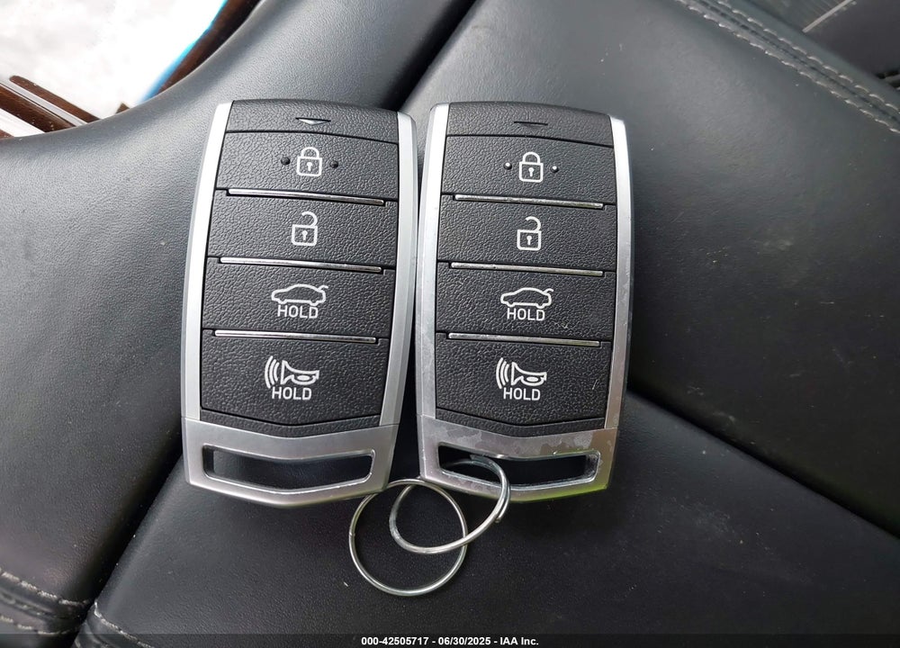 2018 GENESIS G90 3.3T PREMIUM VIN: KMHG34JA3JU047128