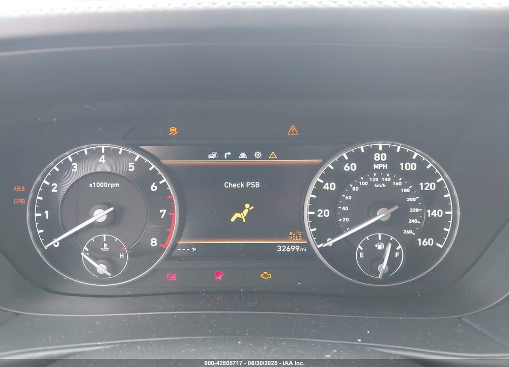 2018 GENESIS G90 3.3T PREMIUM VIN: KMHG34JA3JU047128
