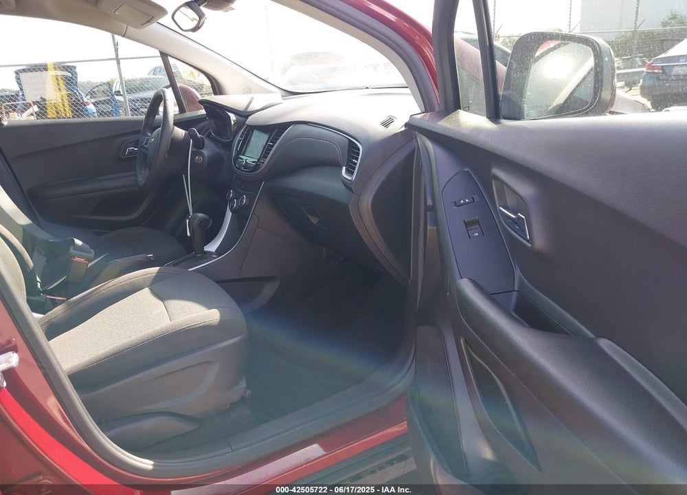 2022 CHEVROLET TRAX VIN: KL7CJNSM5NB511252