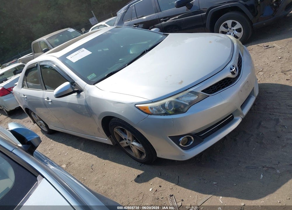 2013 TOYOTA CAMRY SE VIN: 4T1BF1FK1DU266949