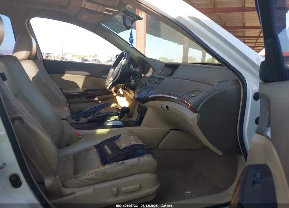 2008 HONDA ACCORD VIN: 1HGCP36818A057189