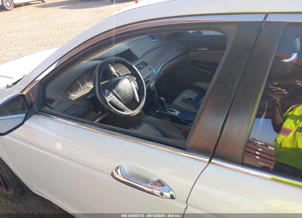 2008 HONDA ACCORD VIN: 1HGCP36818A057189