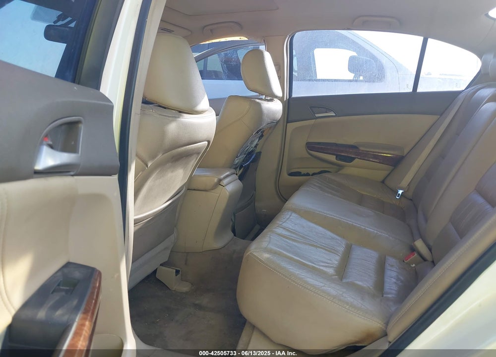 2008 HONDA ACCORD VIN: 1HGCP36818A057189