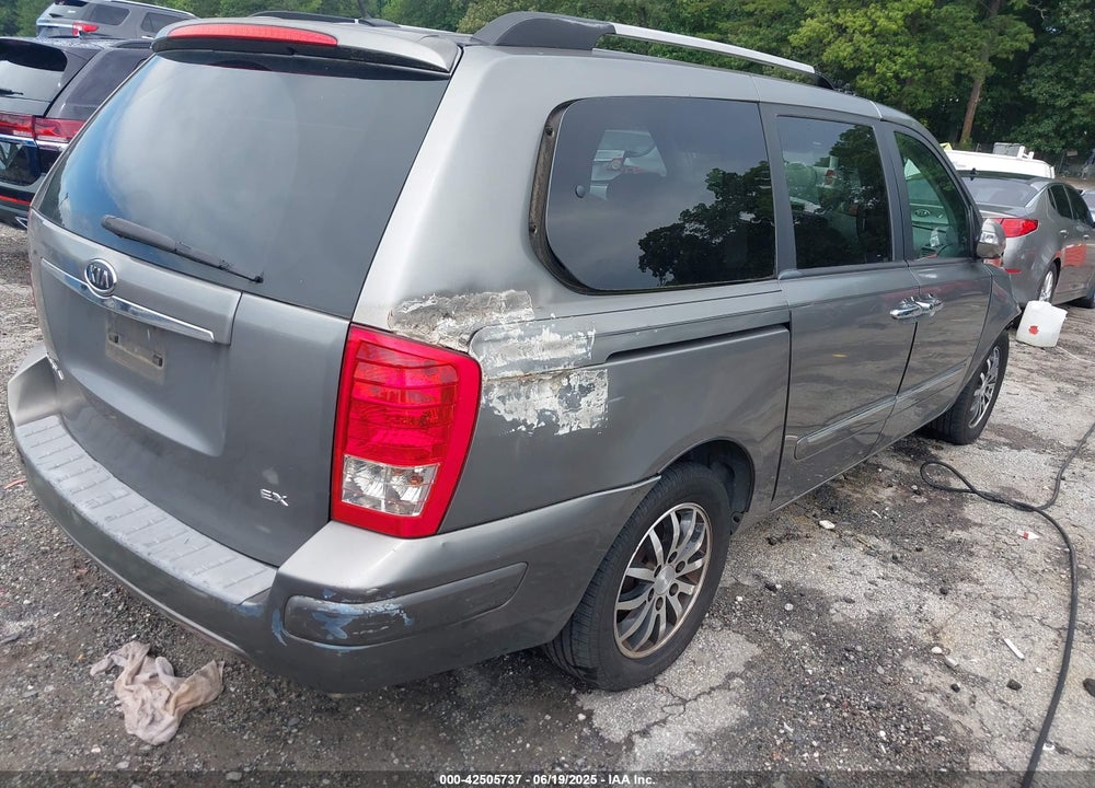2011 KIA SEDONA EX VIN: KNDMH4C74B6398520