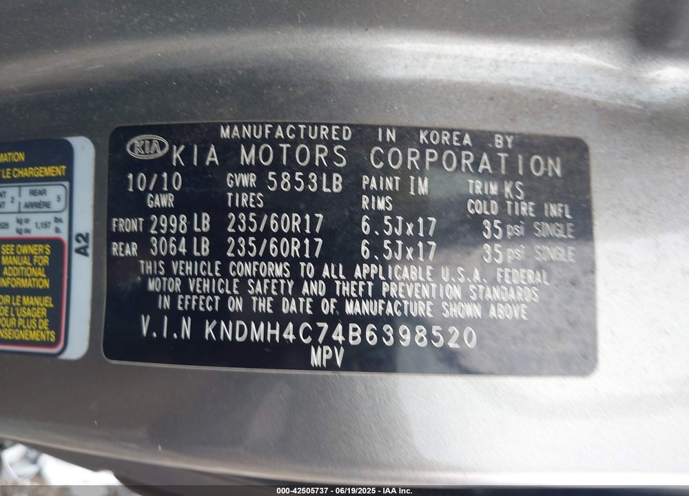 2011 KIA SEDONA EX VIN: KNDMH4C74B6398520