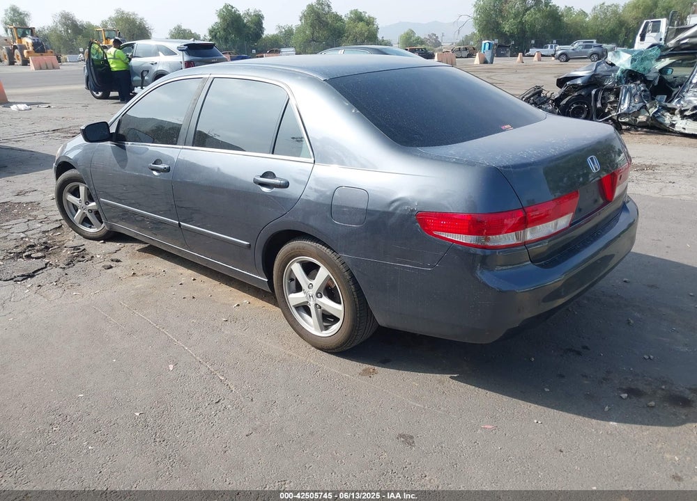 2003 HONDA ACCORD 2.4 EX VIN: JHMCM56693C077087