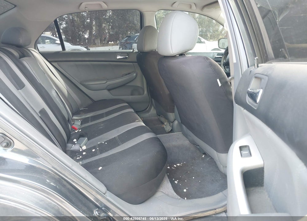 2003 HONDA ACCORD 2.4 EX VIN: JHMCM56693C077087