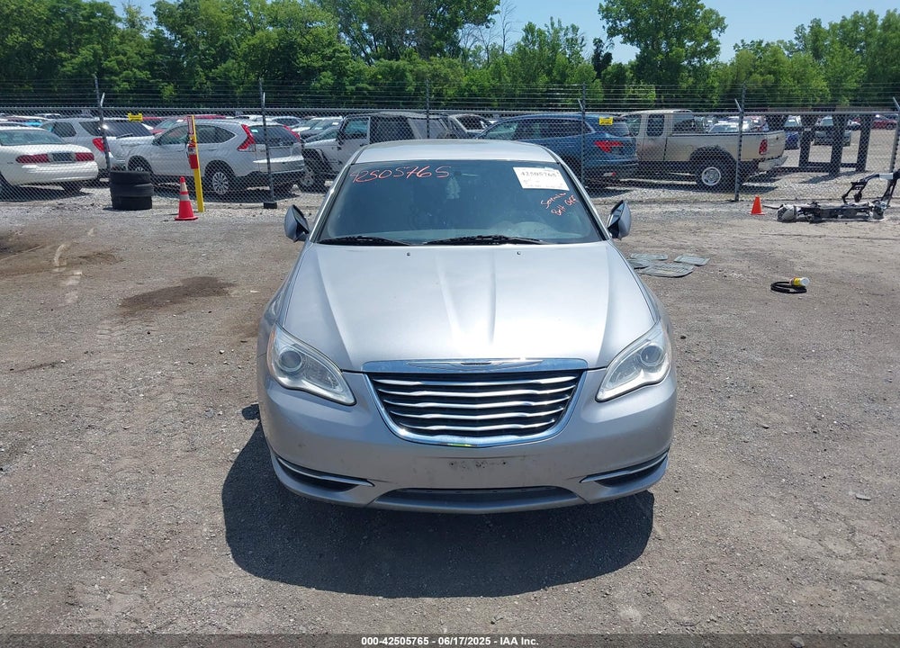 2013 CHRYSLER 200 VIN: 1C3CCBBB1DN652931
