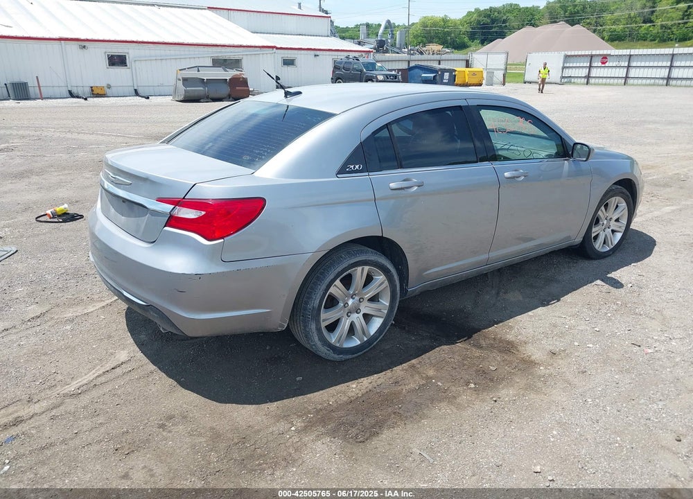 2013 CHRYSLER 200 VIN: 1C3CCBBB1DN652931