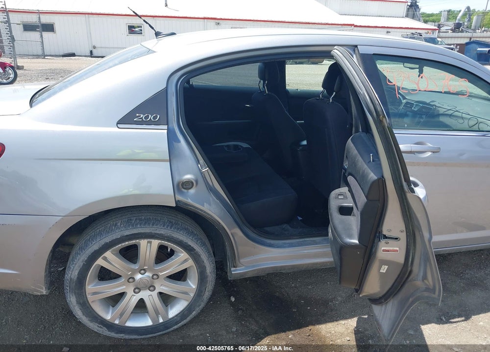 2013 CHRYSLER 200 VIN: 1C3CCBBB1DN652931