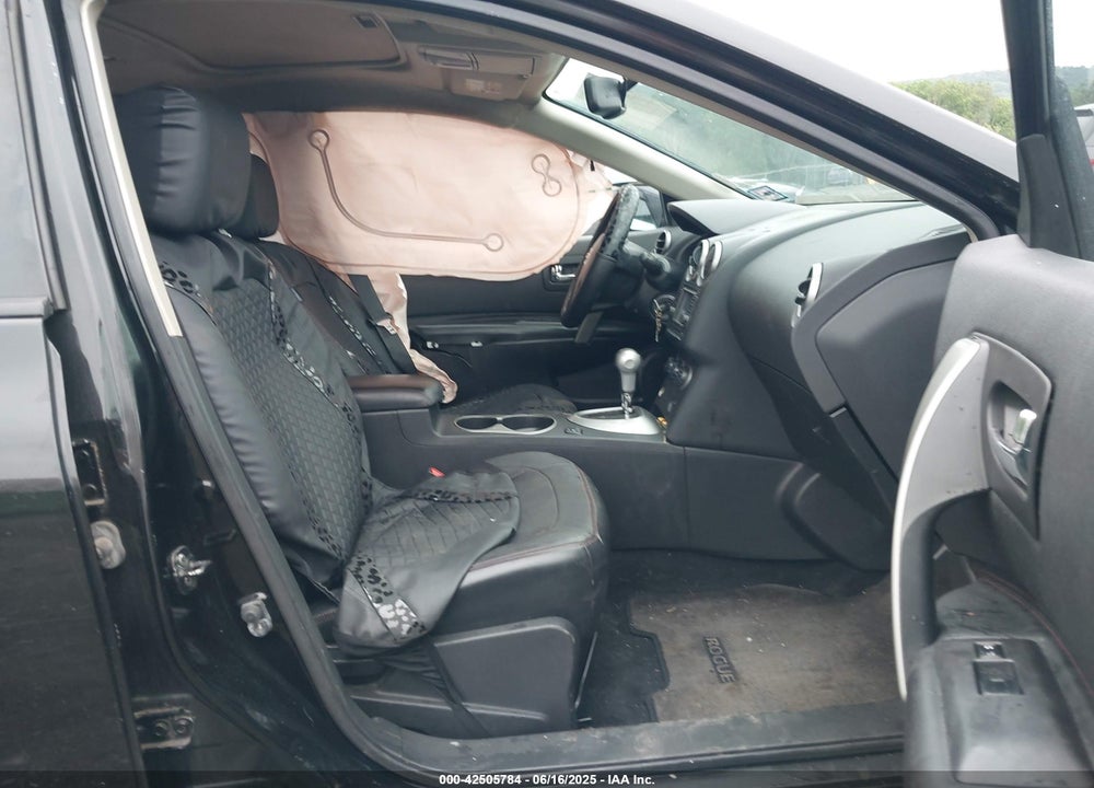 2013 NISSAN ROGUE SV W/SL PKG VIN: JN8AS5MV8DW111842