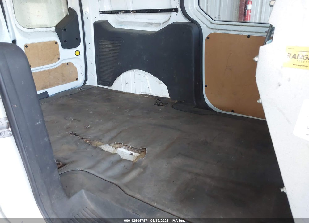 2014 FORD TRANSIT CONNECT XL VIN: NM0LS7E72E1169229