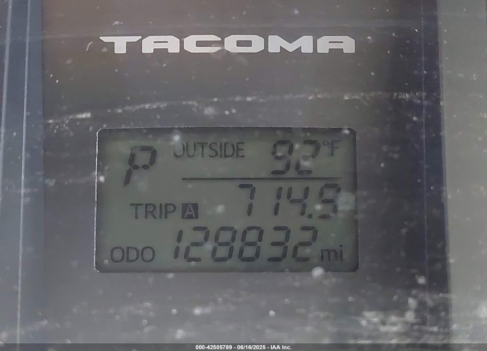 2017 TOYOTA TACOMA VIN: 5TFRX5GN4HX093545