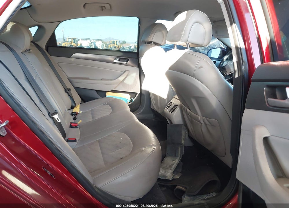 2016 HYUNDAI SONATA VIN: 5NPE34AF6GH329239