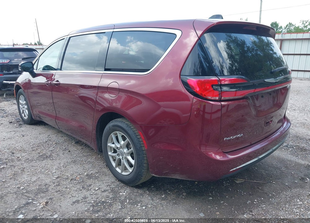 2023 CHRYSLER PACIFICA TOURING L VIN: 2C4RC1BGXPR571557