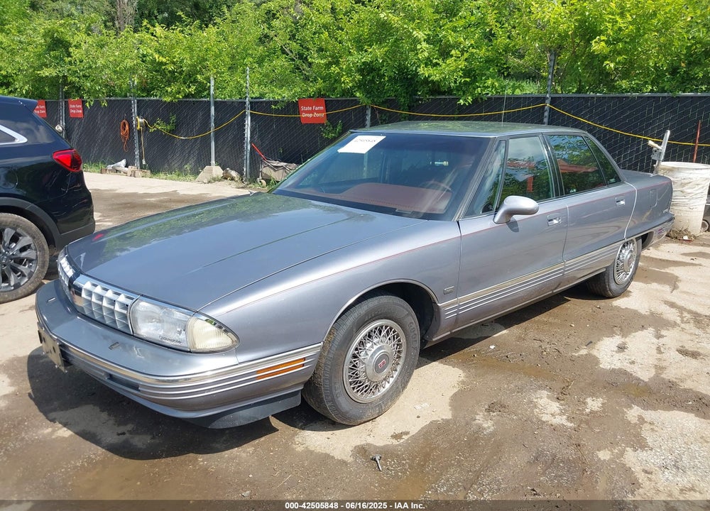 1992 OLDSMOBILE 98 REGENCY VIN: 1G3CX53L0N4312363