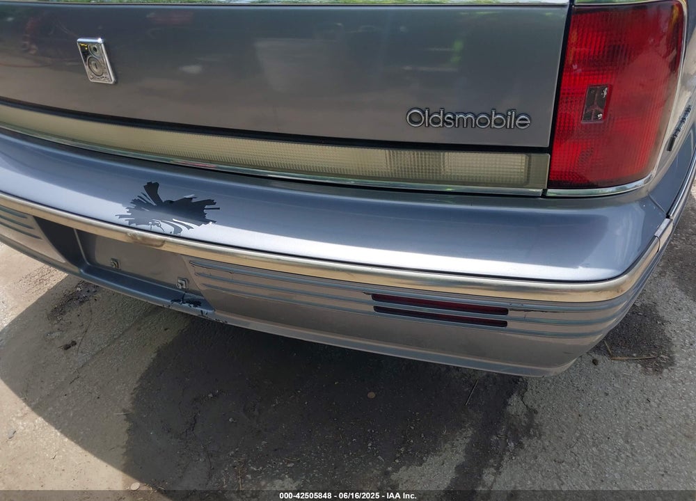 1992 OLDSMOBILE 98 REGENCY VIN: 1G3CX53L0N4312363