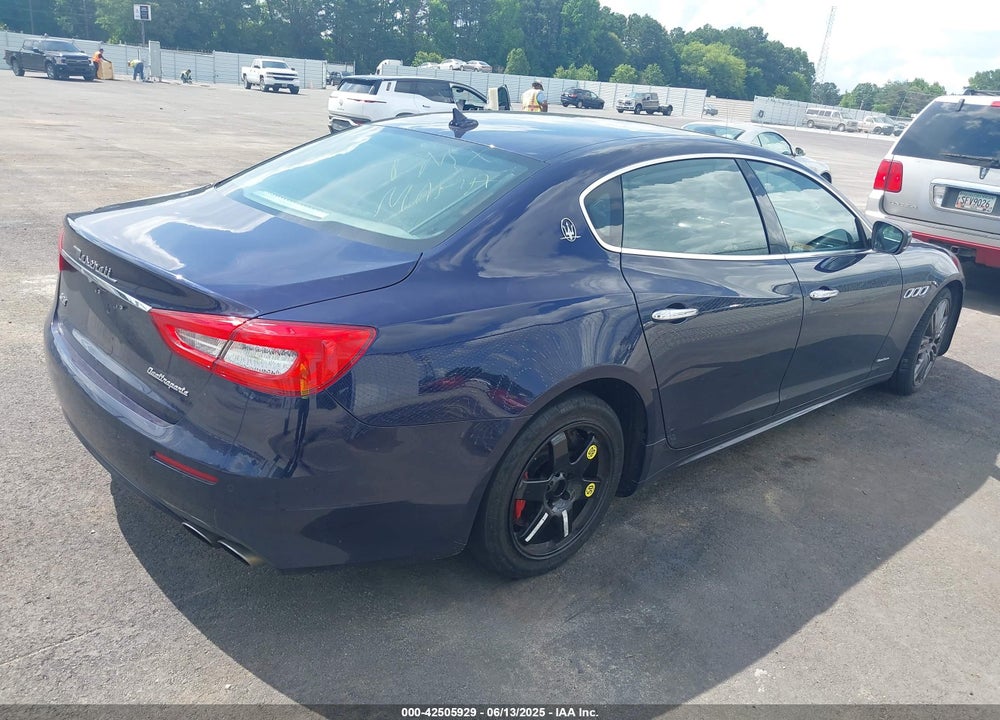 2018 MASERATI QUATTROPORTE VIN: ZAM56YRL6J1278649