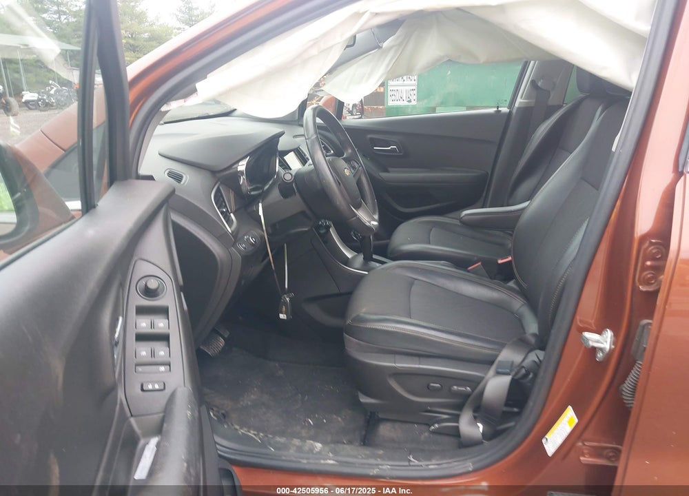 2019 CHEVROLET TRAX VIN: 3GNCJPSB6KL300401
