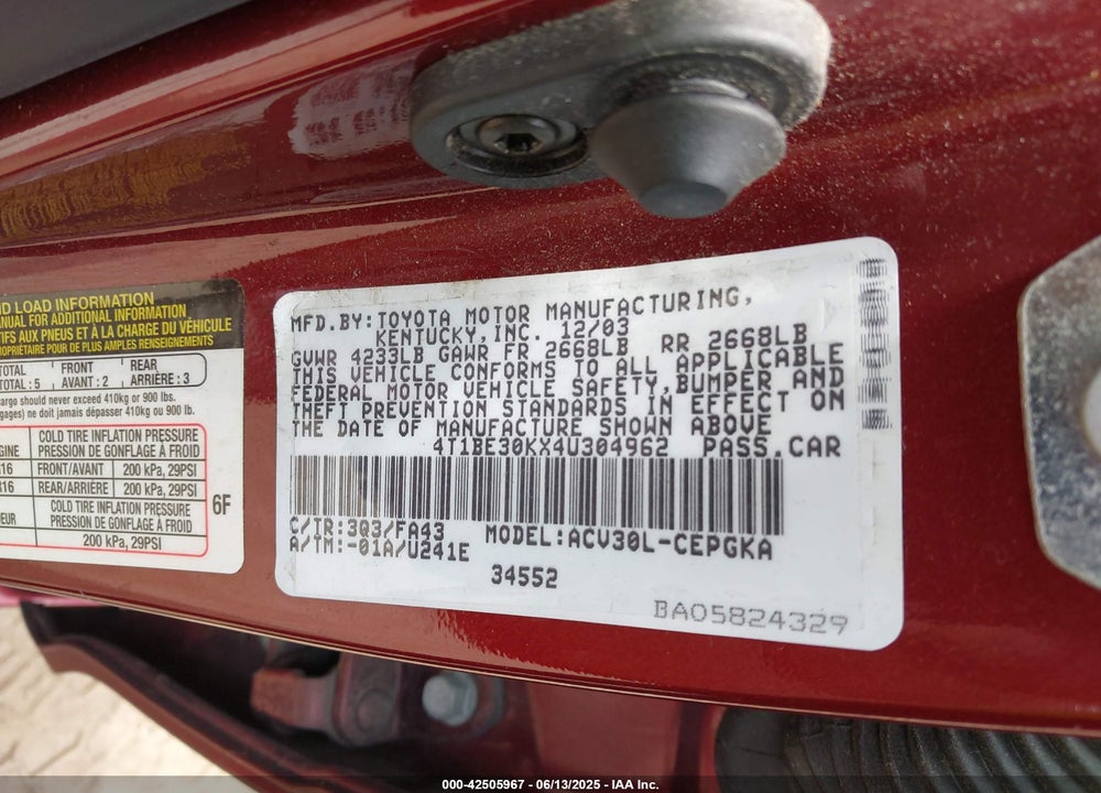 2004 TOYOTA CAMRY XLE VIN: 4T1BE30KX4U304962