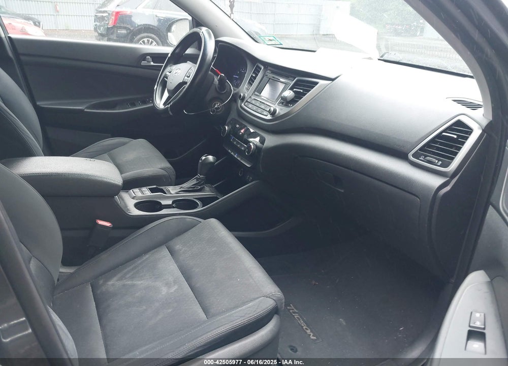 2016 HYUNDAI TUCSON VIN: KM8J3CA46GU215914