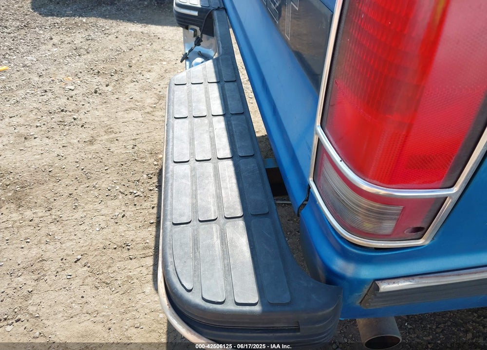 1992 CHEVROLET S TRUCK S10 VIN: 1GCCS14Z1N8116872