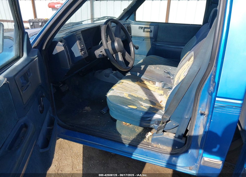 1992 CHEVROLET S TRUCK S10 VIN: 1GCCS14Z1N8116872